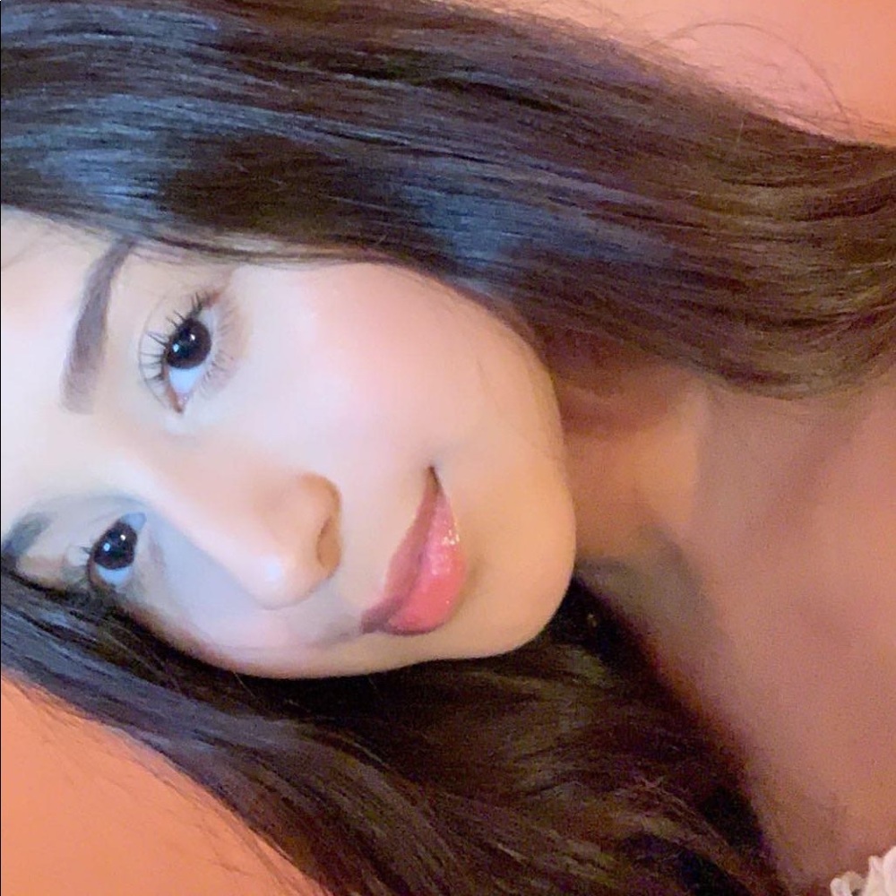 Meet your Posher, Giselle